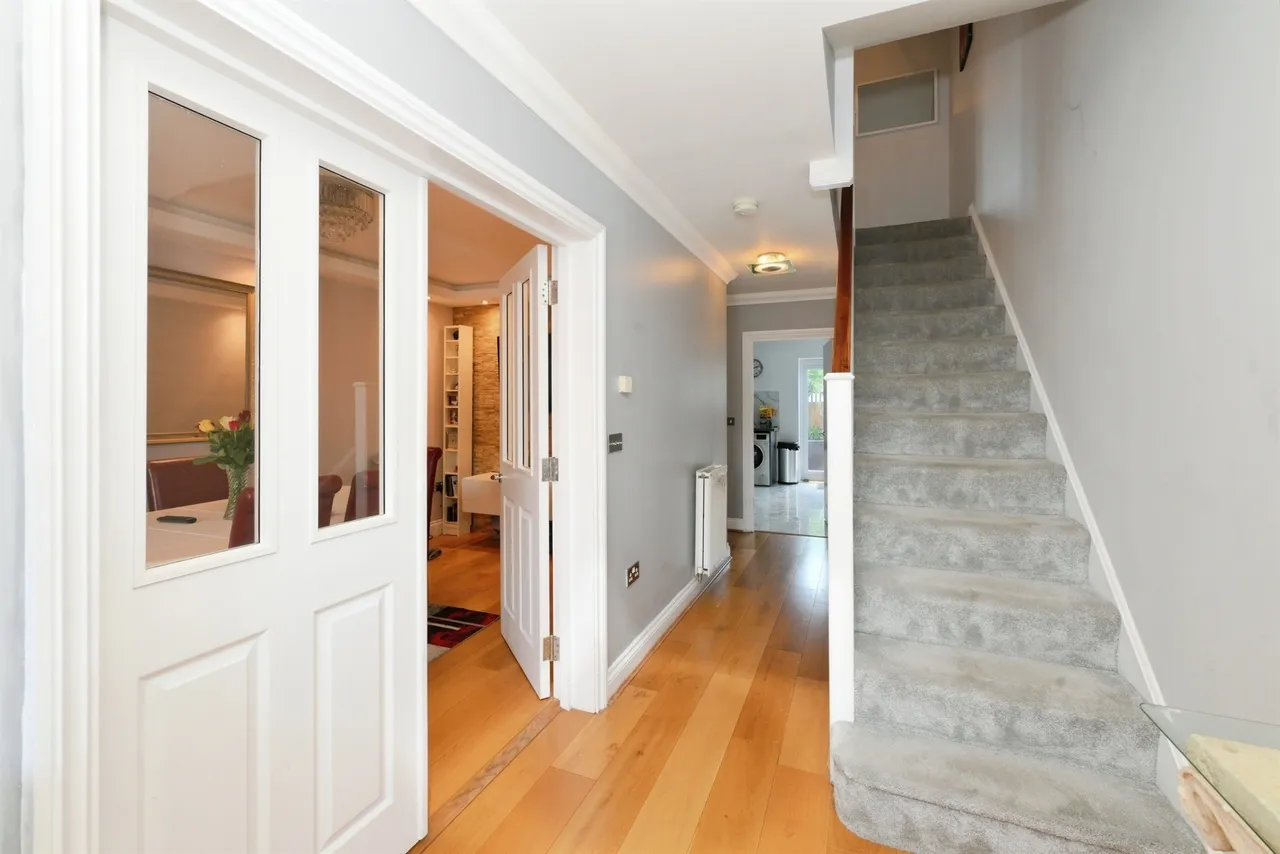 Robinia Road, Broxbourne, photo 4