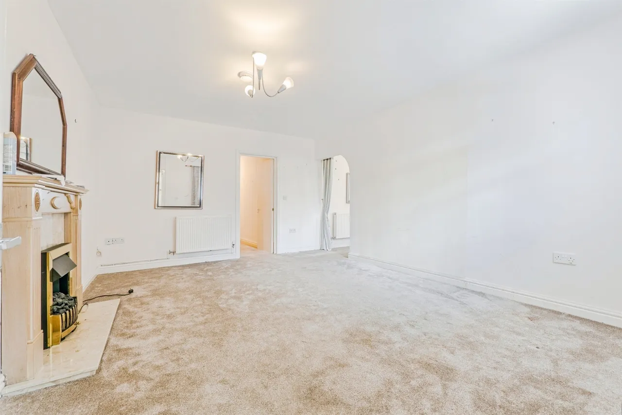 Fairwater Grove West, Cardiff, photo 6