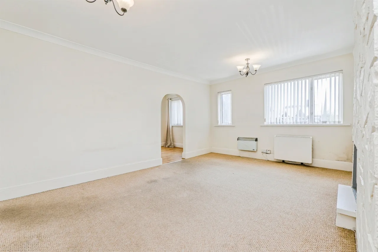 Fairwater Grove West, Cardiff, photo 3
