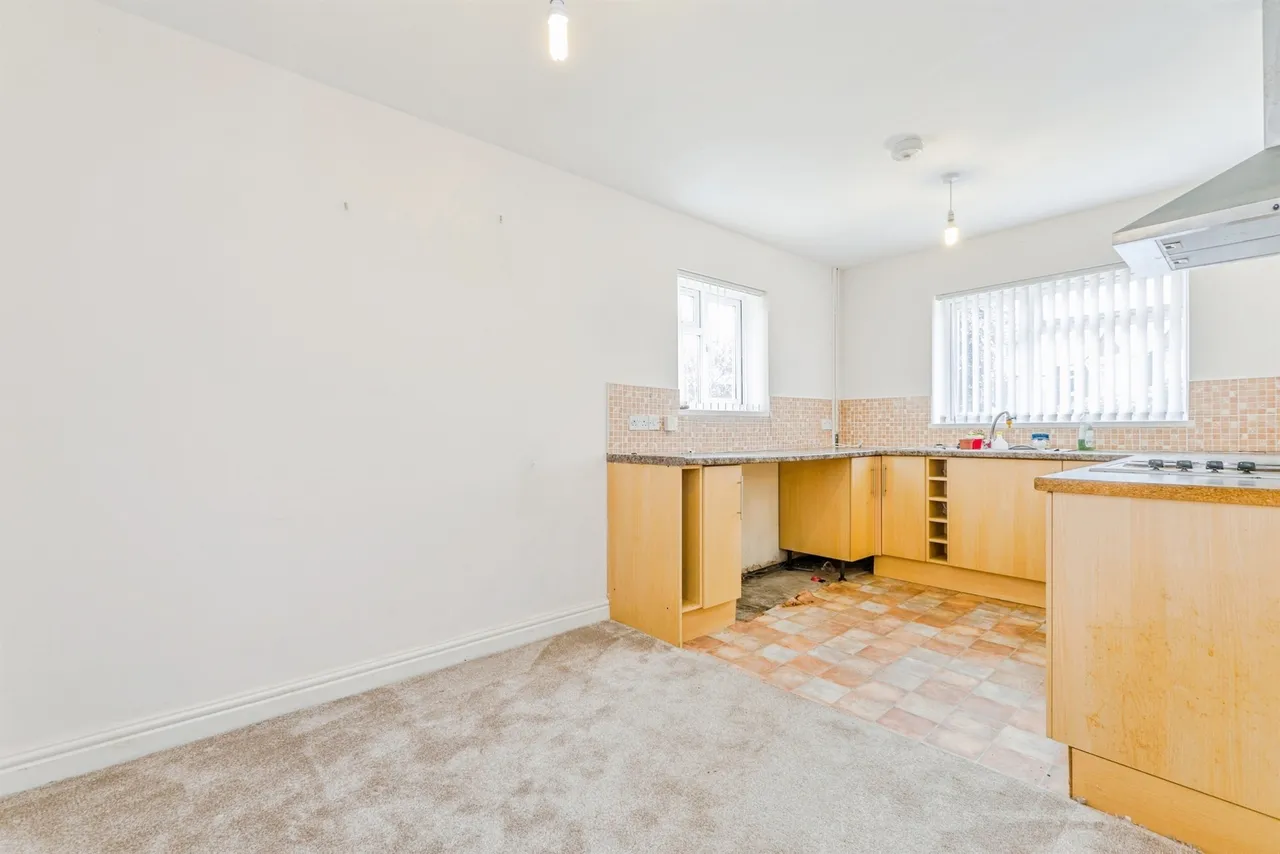 Fairwater Grove West, Cardiff, photo 8