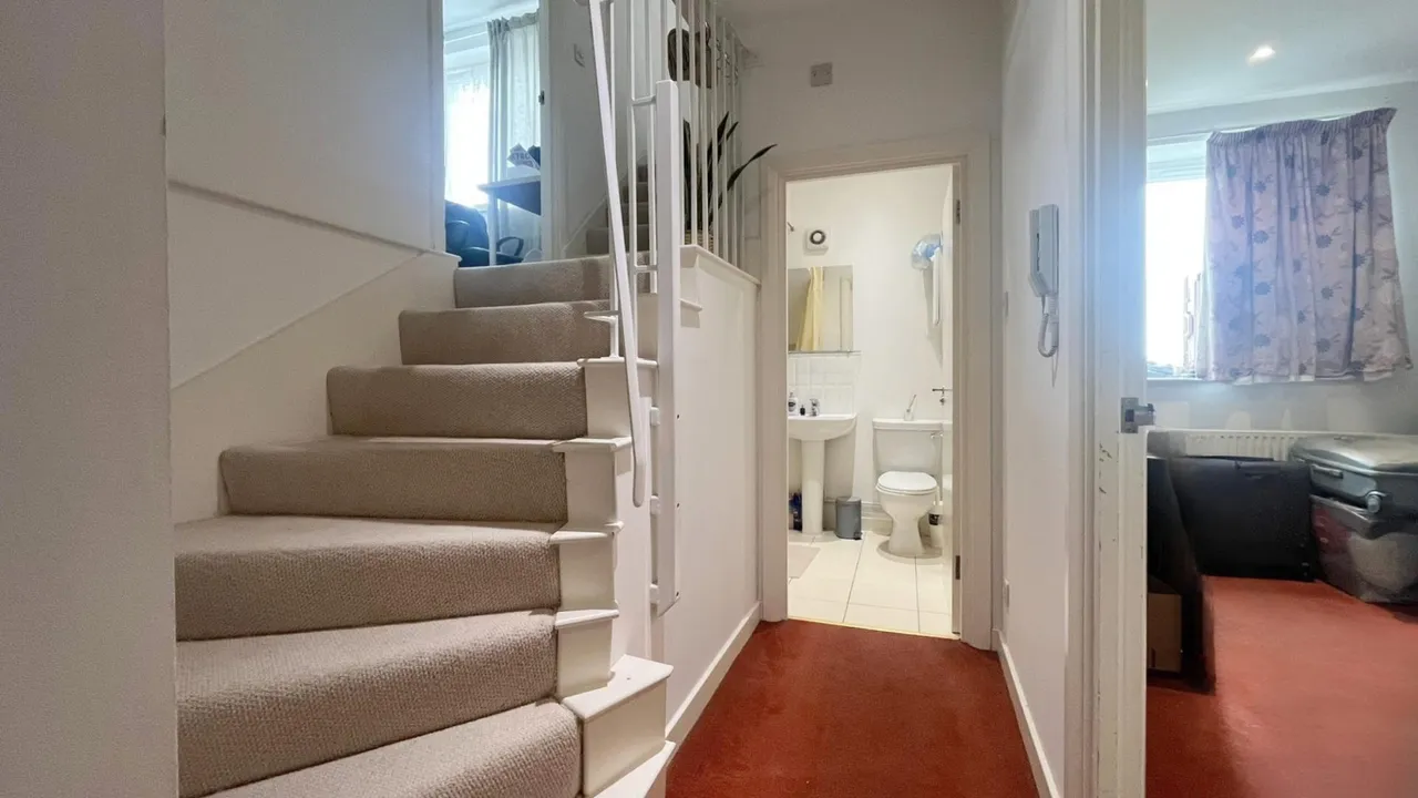 6 Whitehorse Road, Croydon, CR0, photo 6