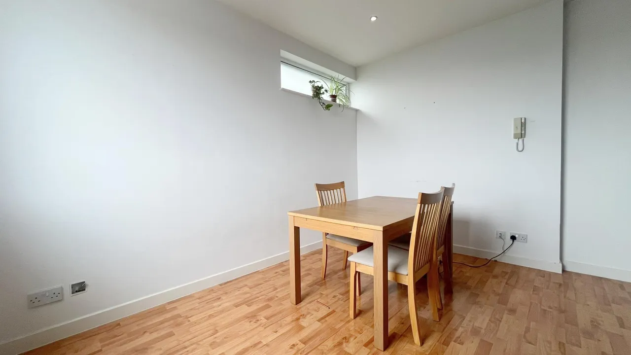 6 Whitehorse Road, Croydon, CR0, photo 2