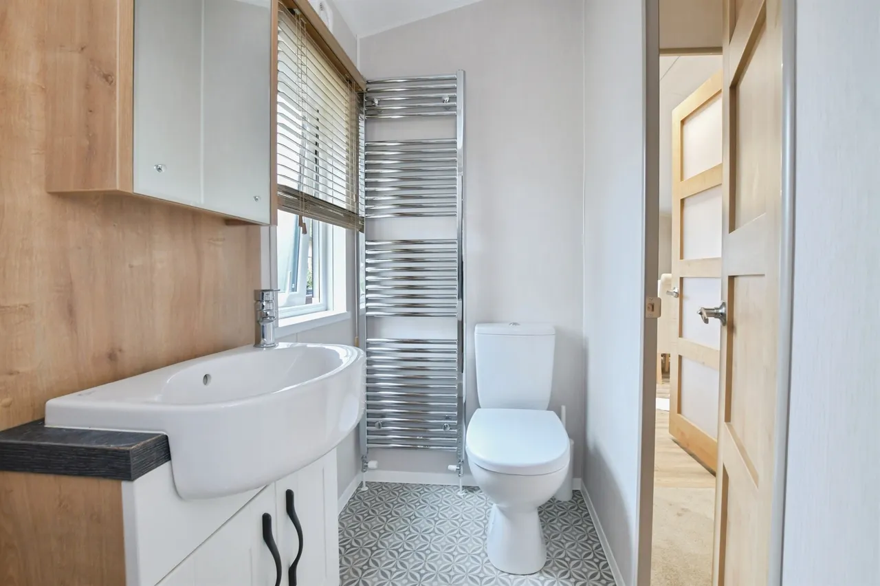 Central Way, Godshill, SP6, photo 19