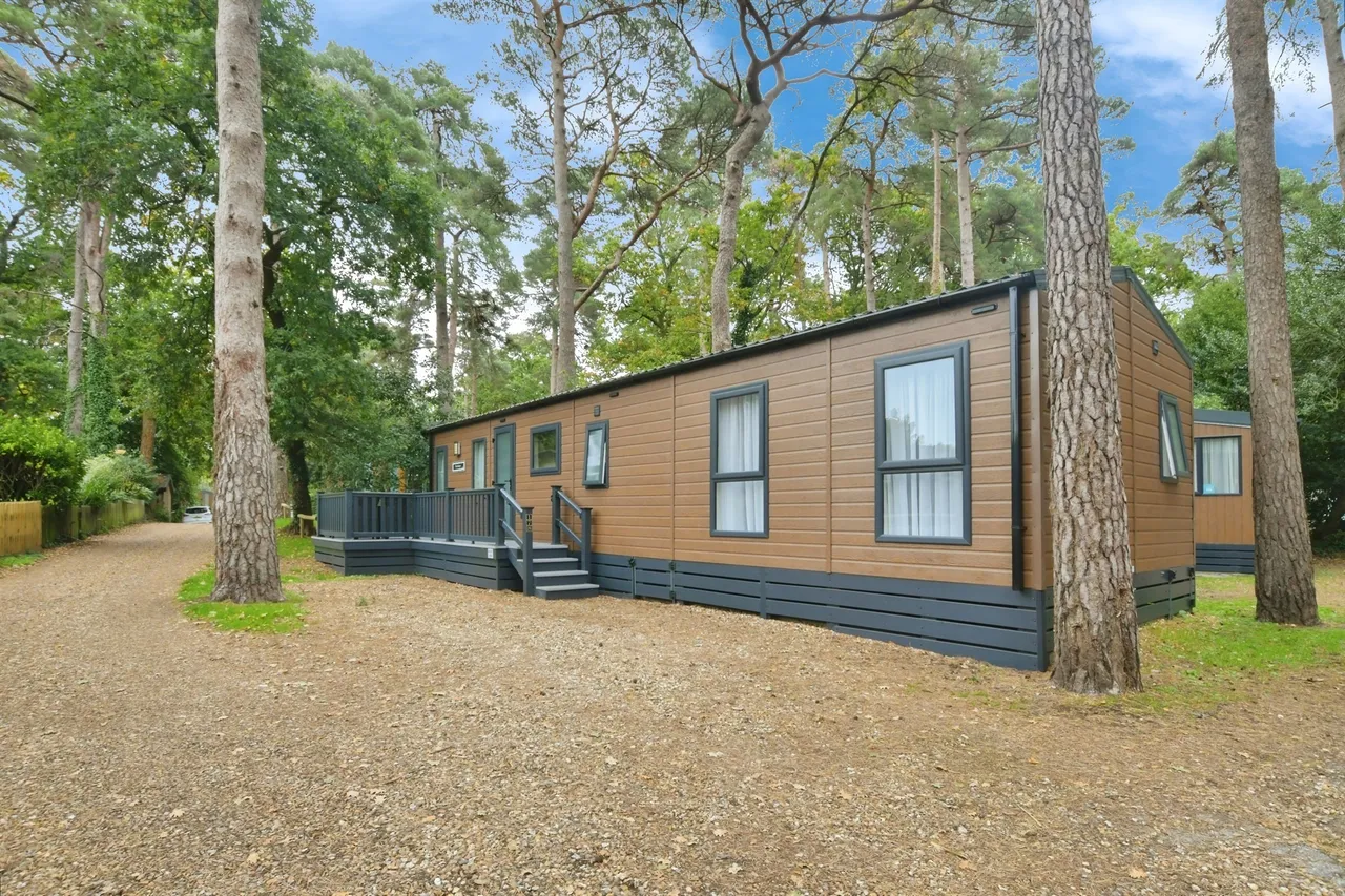 2 bed park home for sale, Central Way, Godshill, SP6