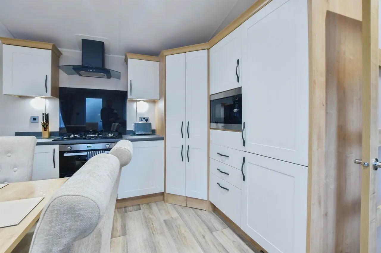 Central Way, Godshill, SP6, photo 7