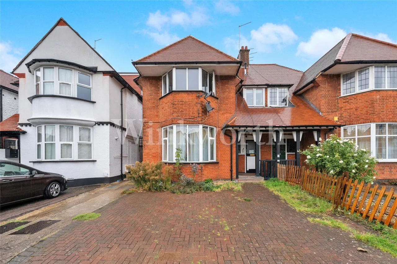 Golders Green Crescent, London, NW11, photo 12