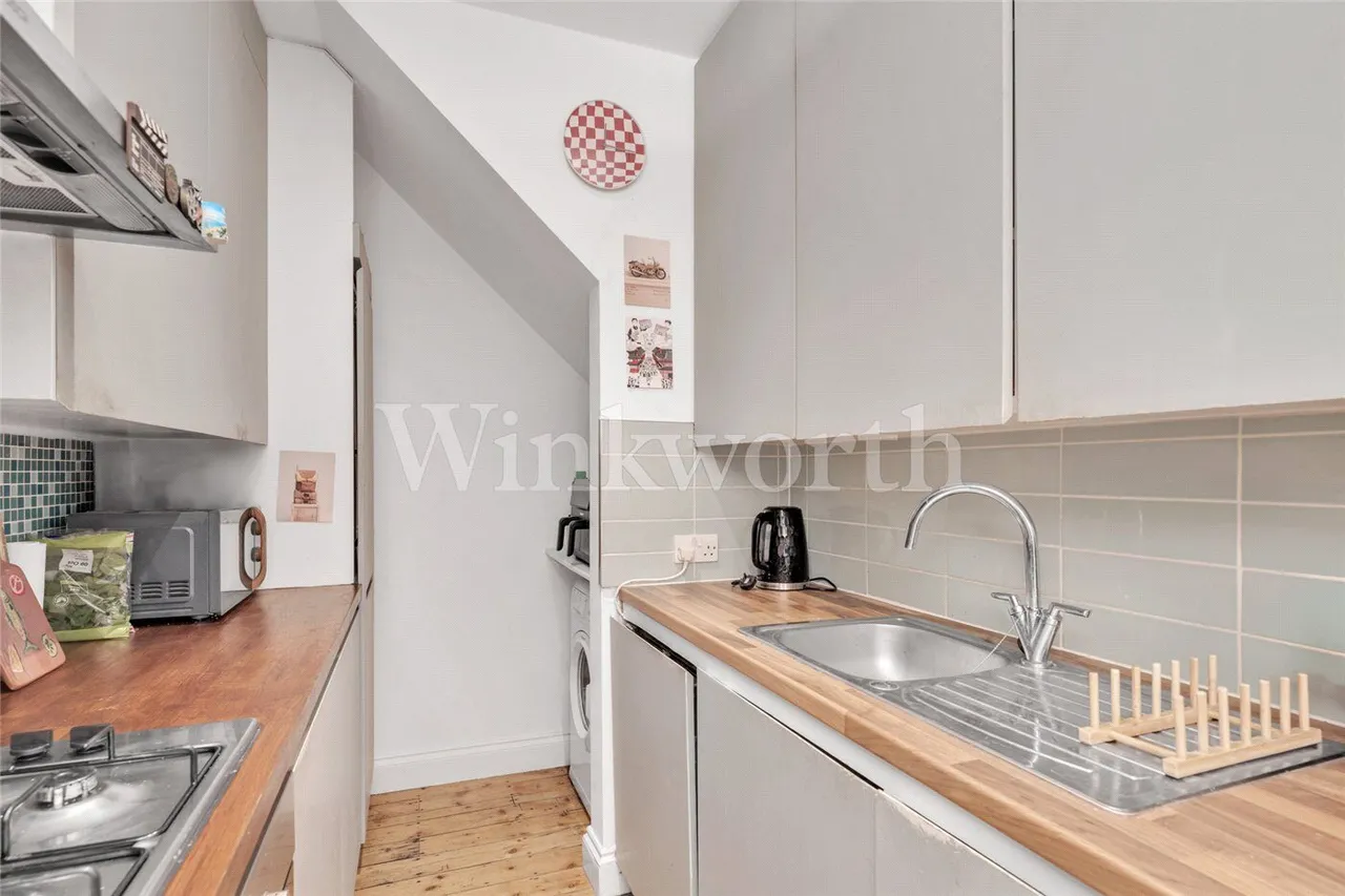 Golders Green Crescent, London, NW11, photo 4