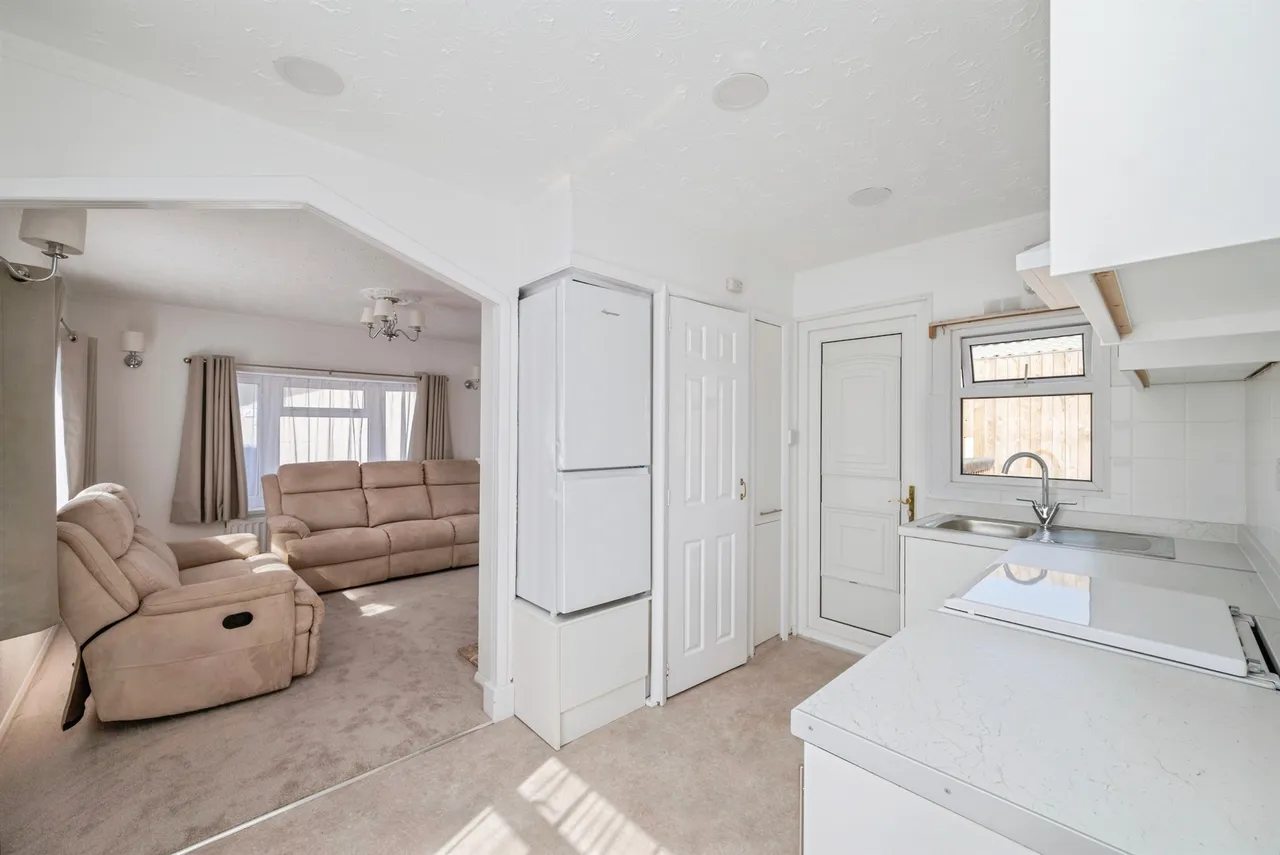 Mill Road, Great Yarmouth, photo 9