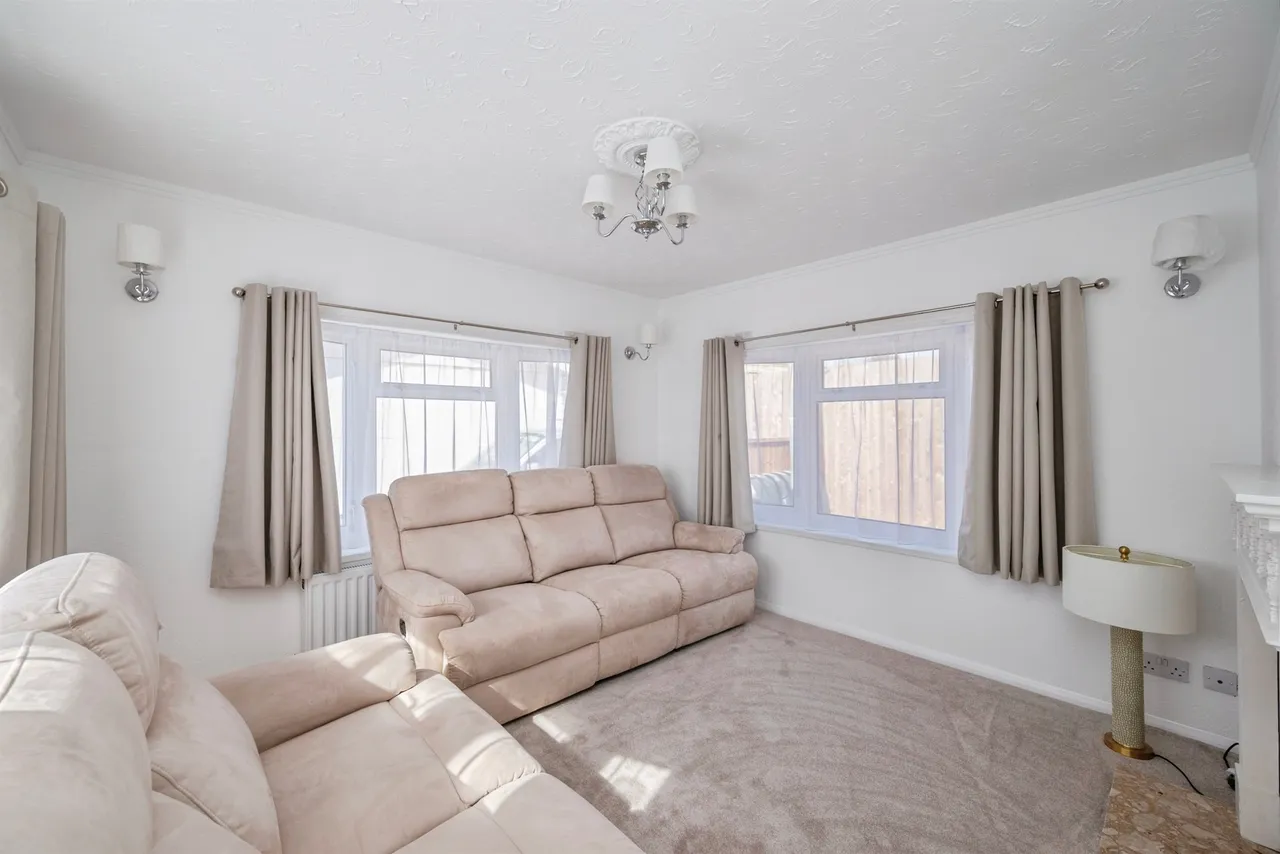Mill Road, Great Yarmouth, photo 3
