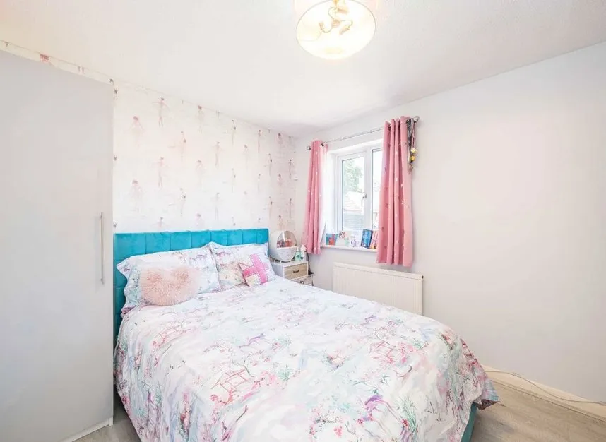 Partridge Road, Hampton, TW12, photo 7