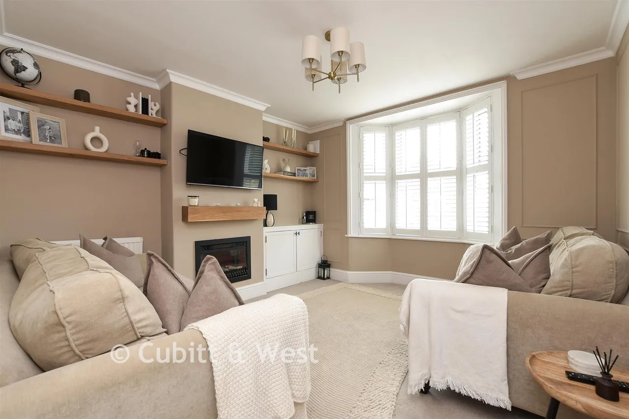 Albert Road, Horley, RH6, photo 4