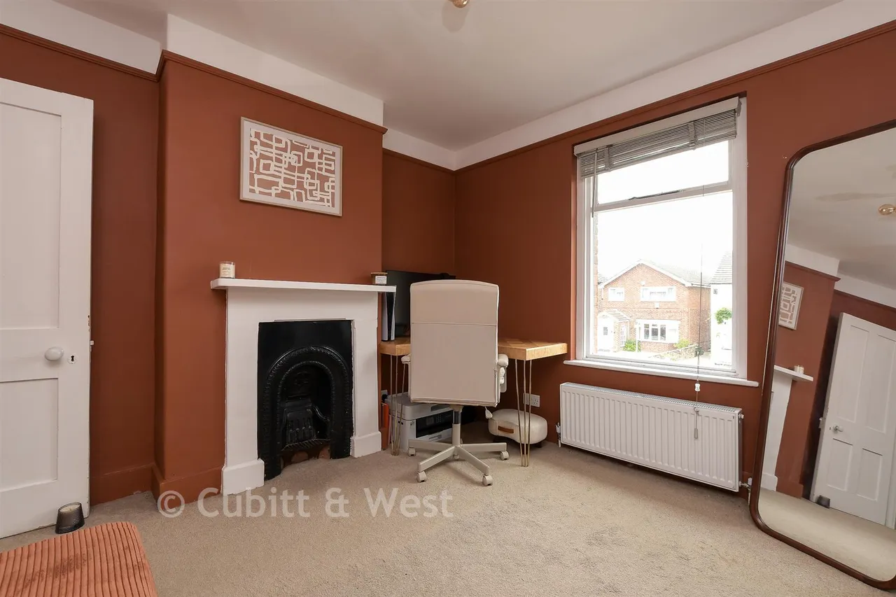 Albert Road, Horley, RH6, photo 10