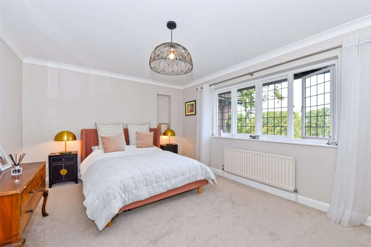 Gibraltar Lane, Cookham, Maidenhead, Berkshire, SL6 9TR, photo 9
