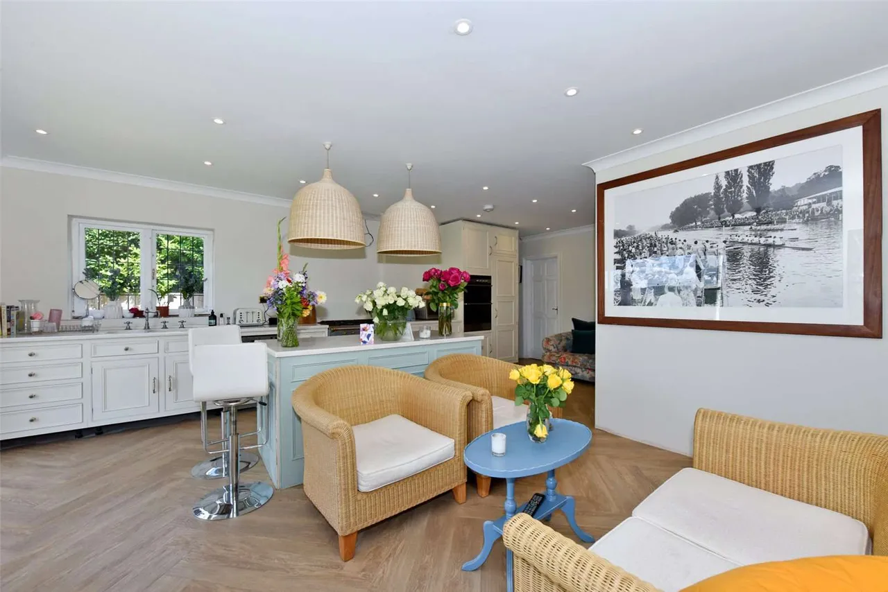 Gibraltar Lane, Cookham, Maidenhead, Berkshire, SL6 9TR, photo 4