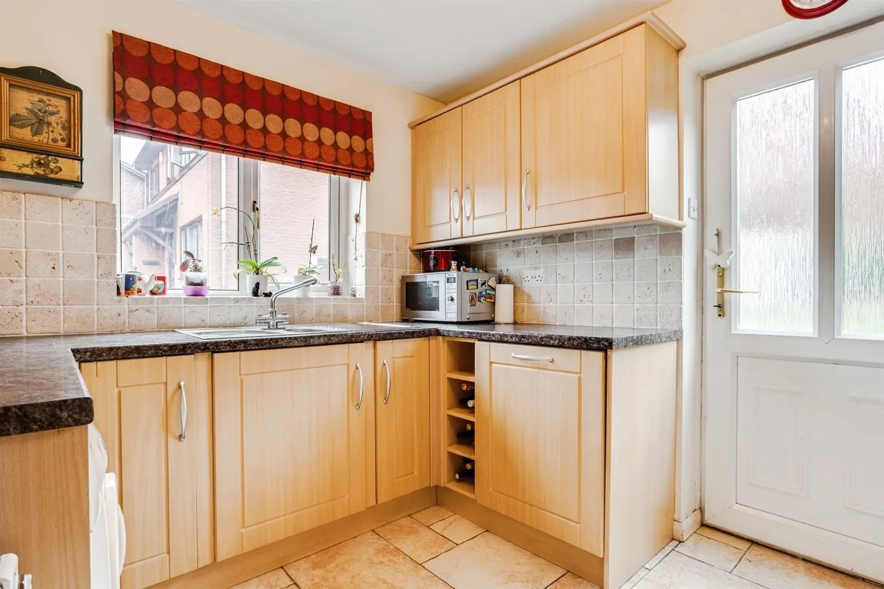 Silcoates Drive, Wrenthorpe, WAKEFIELD, photo 7