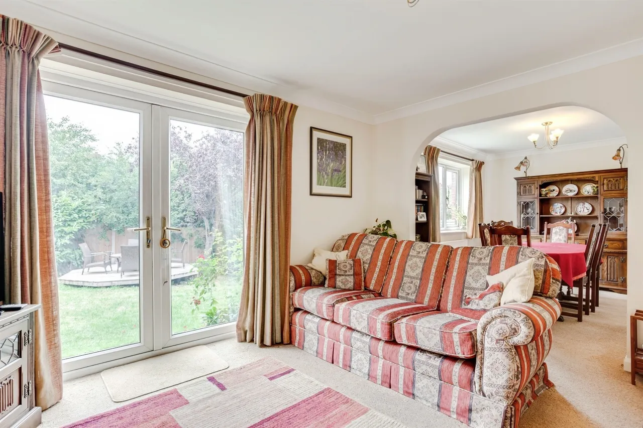 Silcoates Drive, Wrenthorpe, WAKEFIELD, photo 5