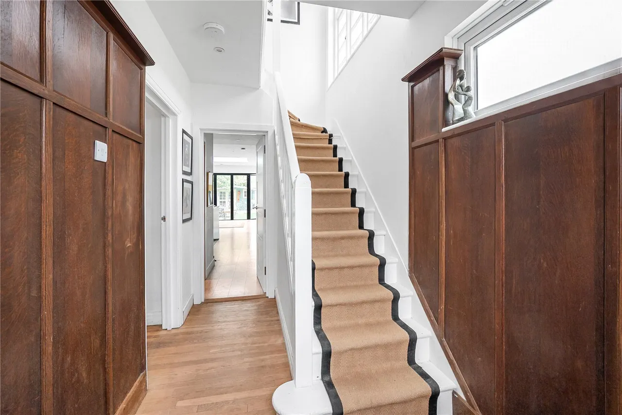 Craneford Way, Twickenham, TW2, photo 16