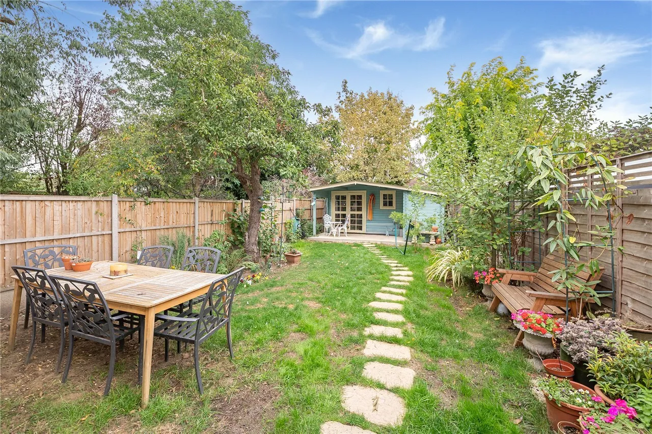 Craneford Way, Twickenham, TW2, photo 3