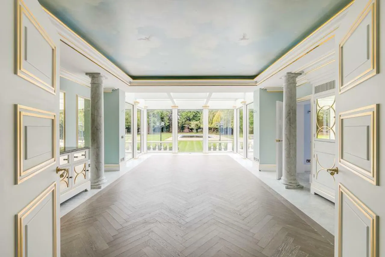 The Bishops Avenue, London, N2, photo 20