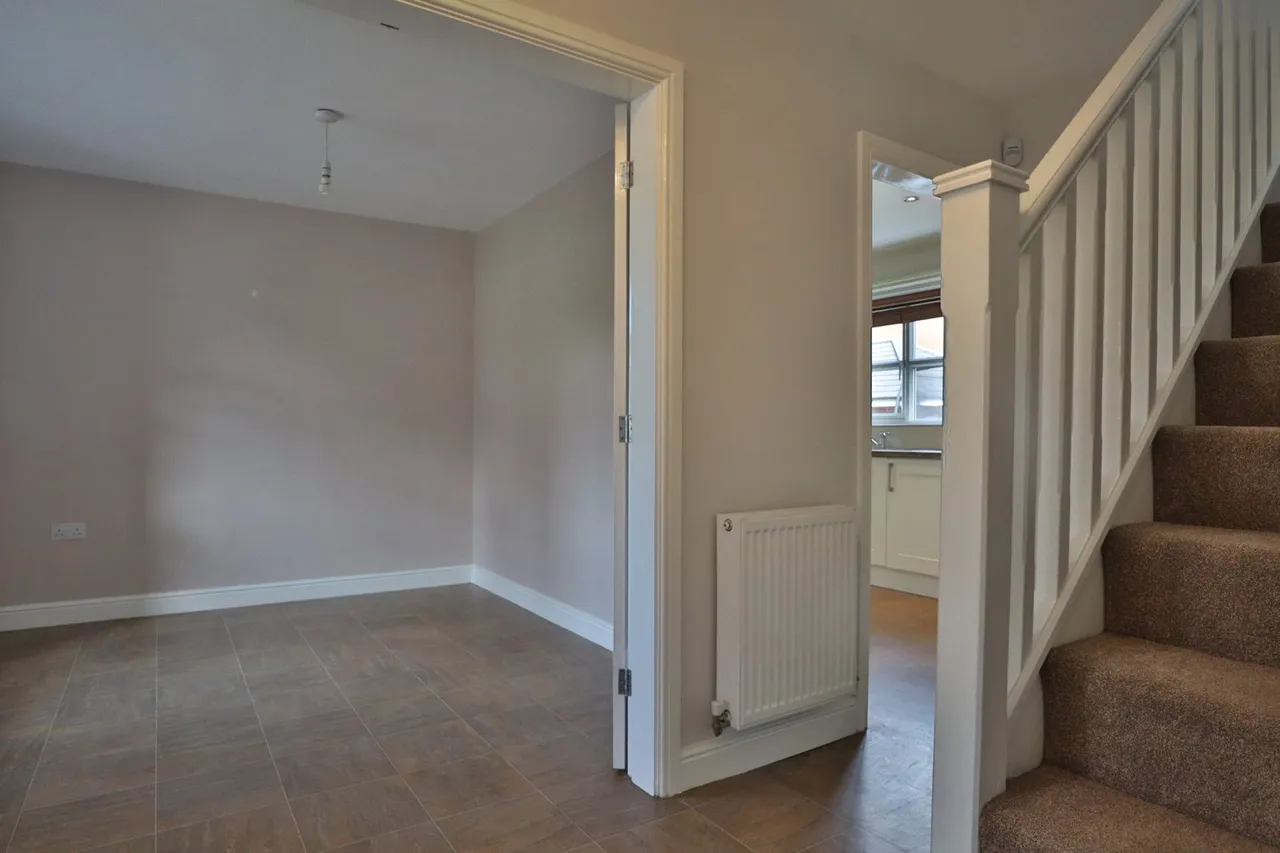 Eastwood Drive, Marple, photo 5