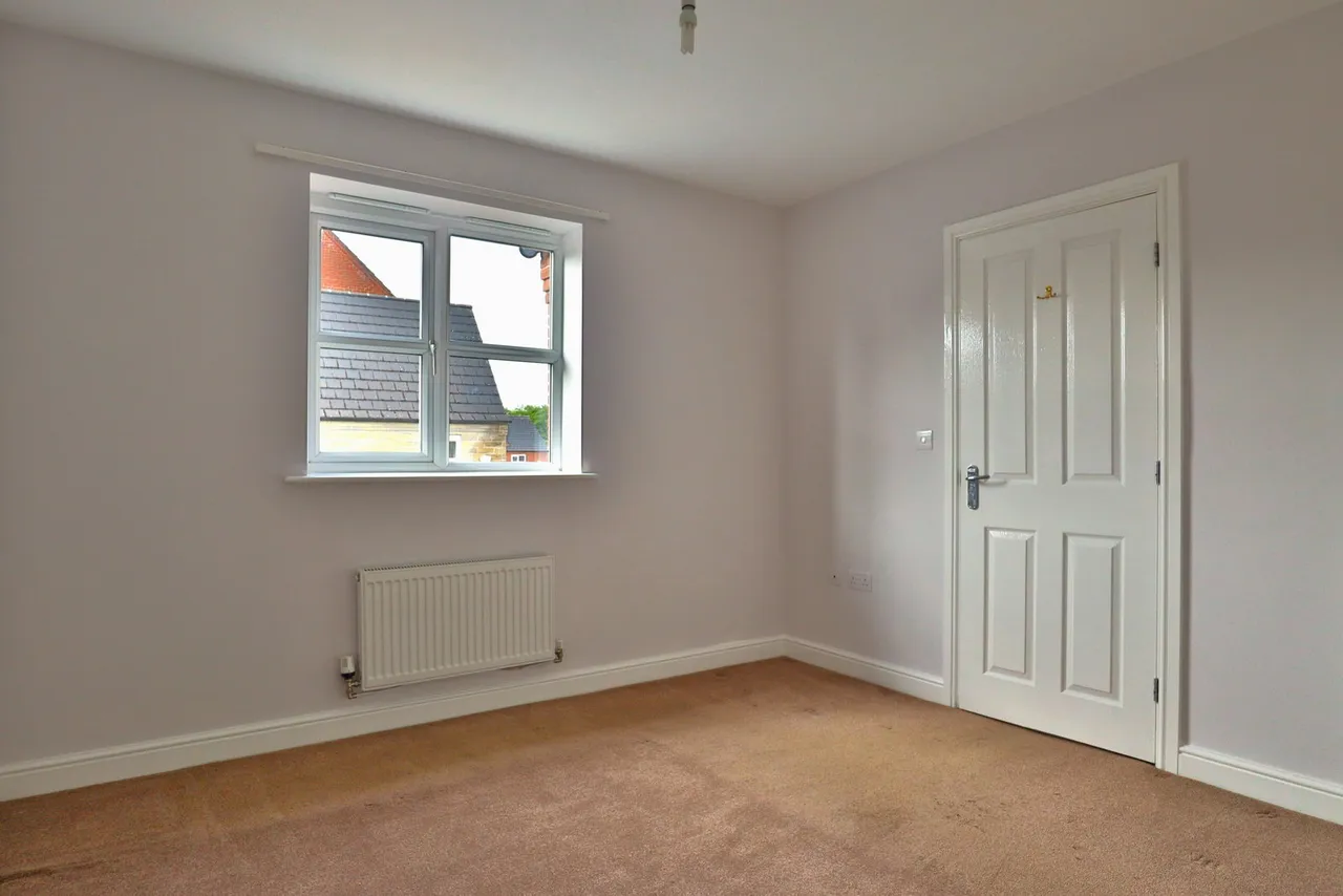 Eastwood Drive, Marple, photo 9
