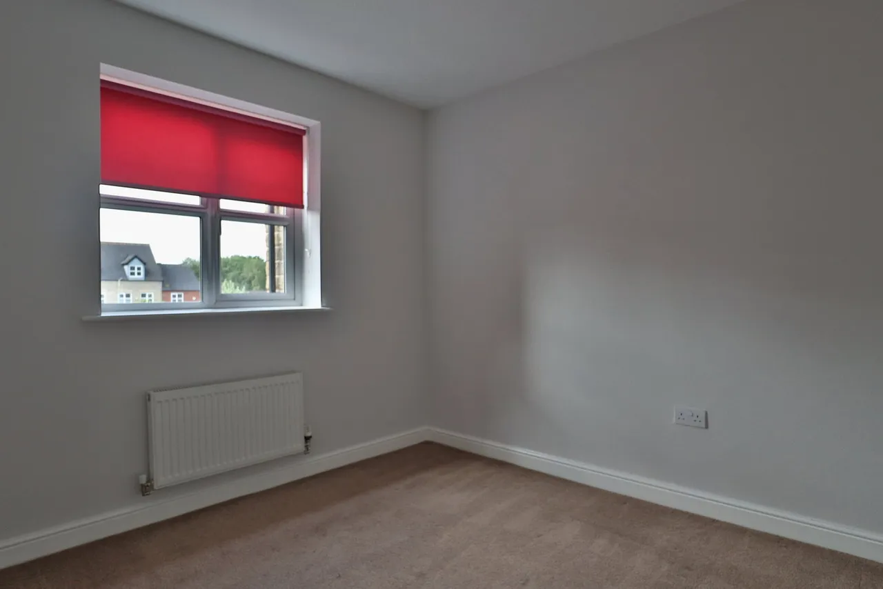 Eastwood Drive, Marple, photo 11