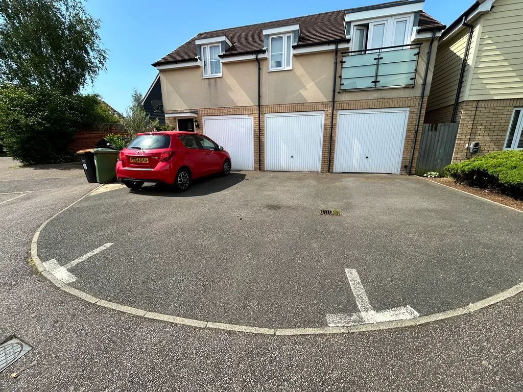 Lotus Mews, Dunstable LU6 1FP, photo 2