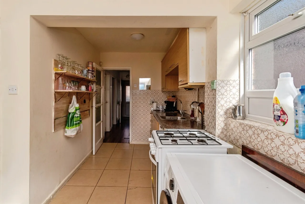 Stafford Road, Wednesbury, WS10, photo 15