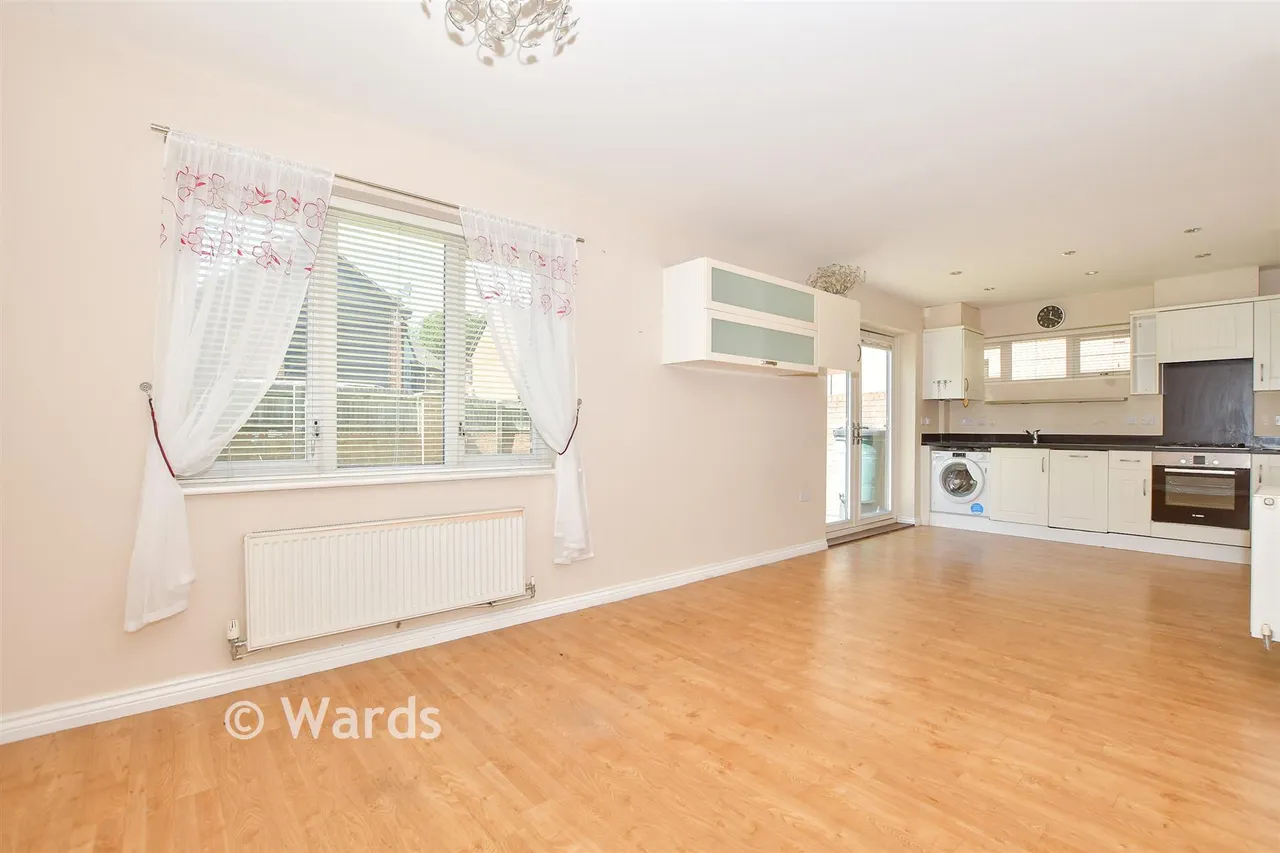 Beadsman Crescent, West Malling, ME19, photo 4