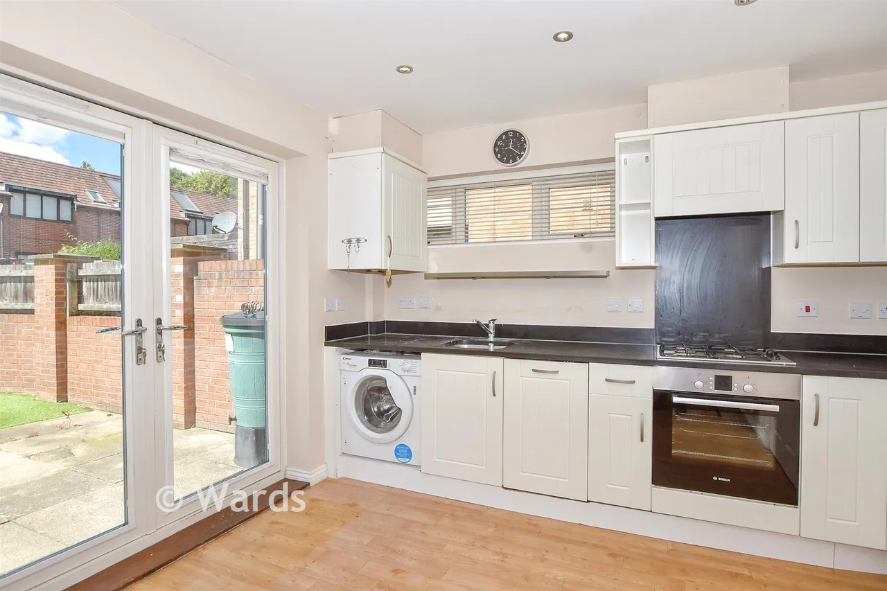 Beadsman Crescent, West Malling, ME19, photo 6