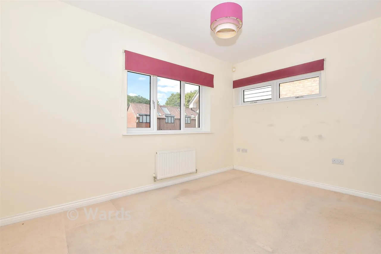 Beadsman Crescent, West Malling, ME19, photo 7