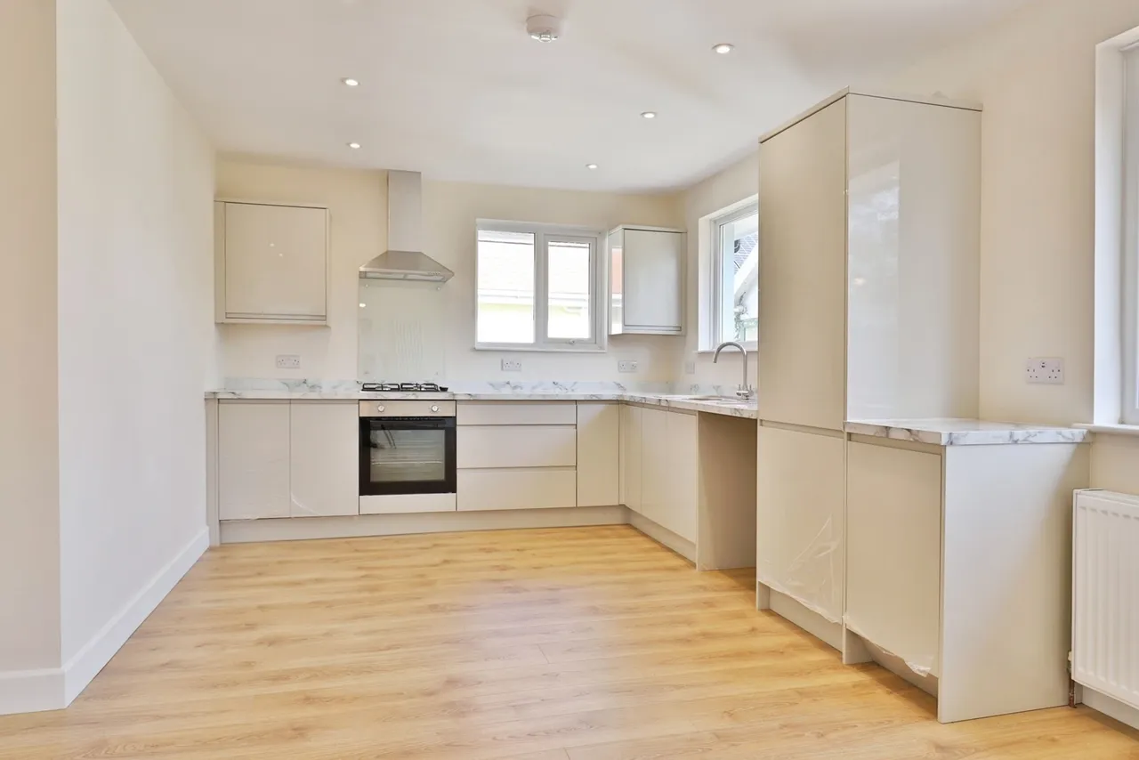 Whitehayes Road, Burton, BH23, photo 19