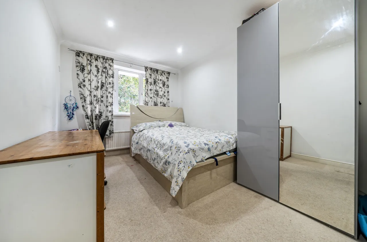 Denton Way, Frimley, GU16, photo 8