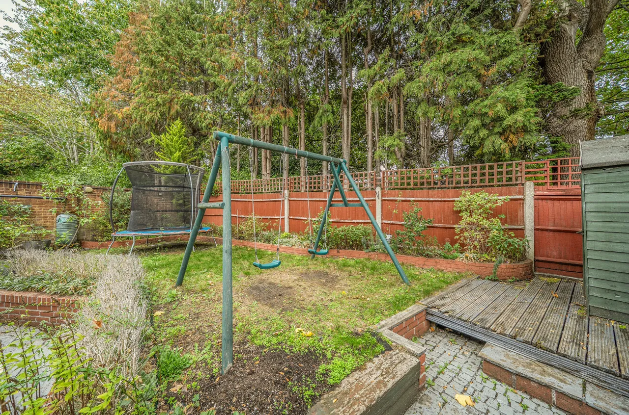 Denton Way, Frimley, GU16, photo 10