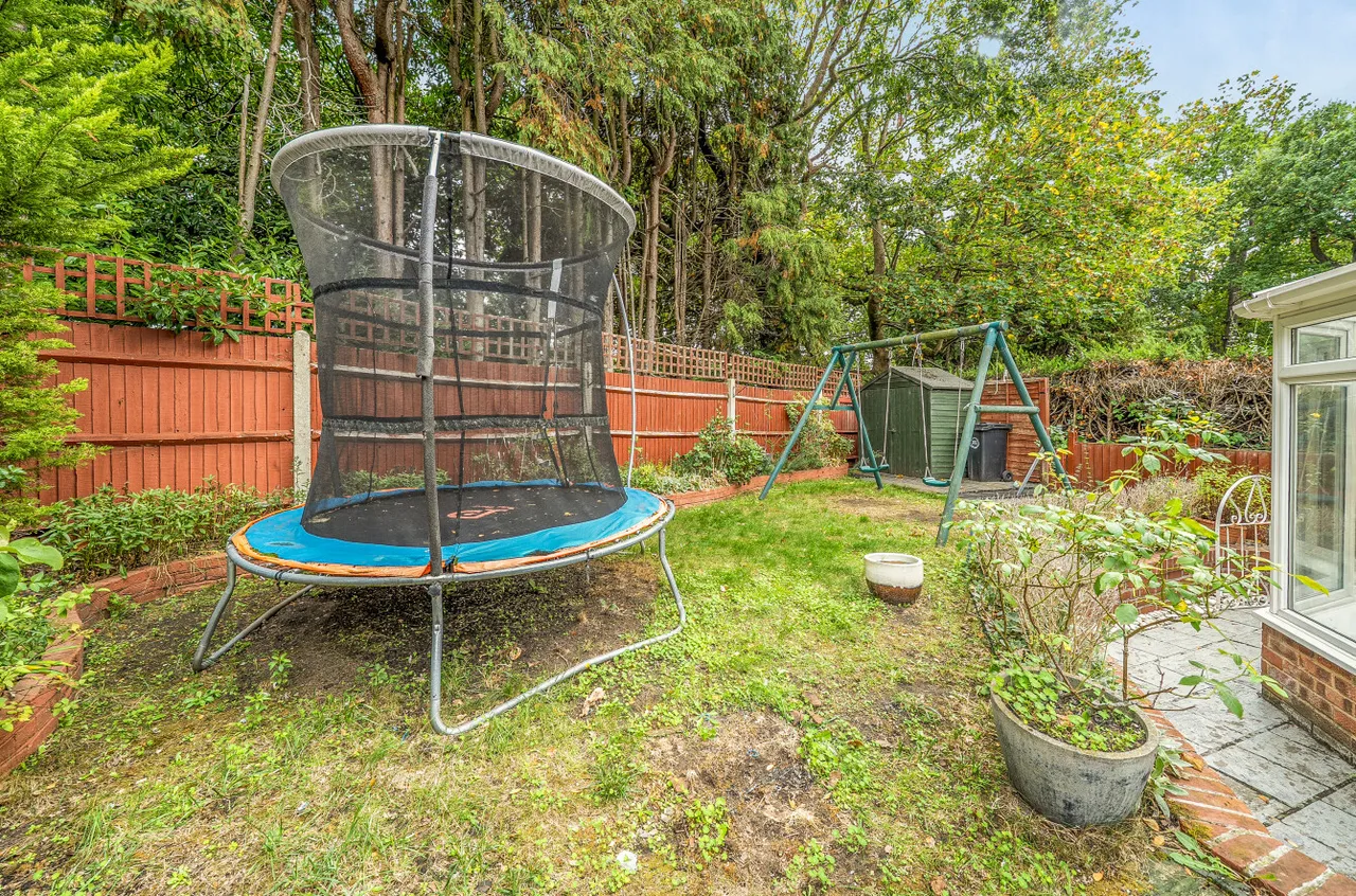 Denton Way, Frimley, GU16, photo 15