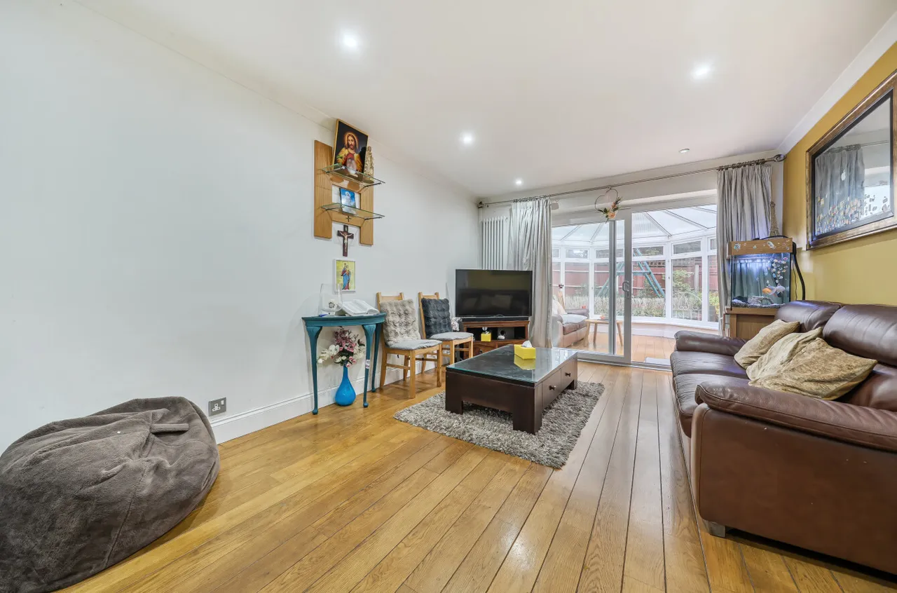 Denton Way, Frimley, GU16, photo 3