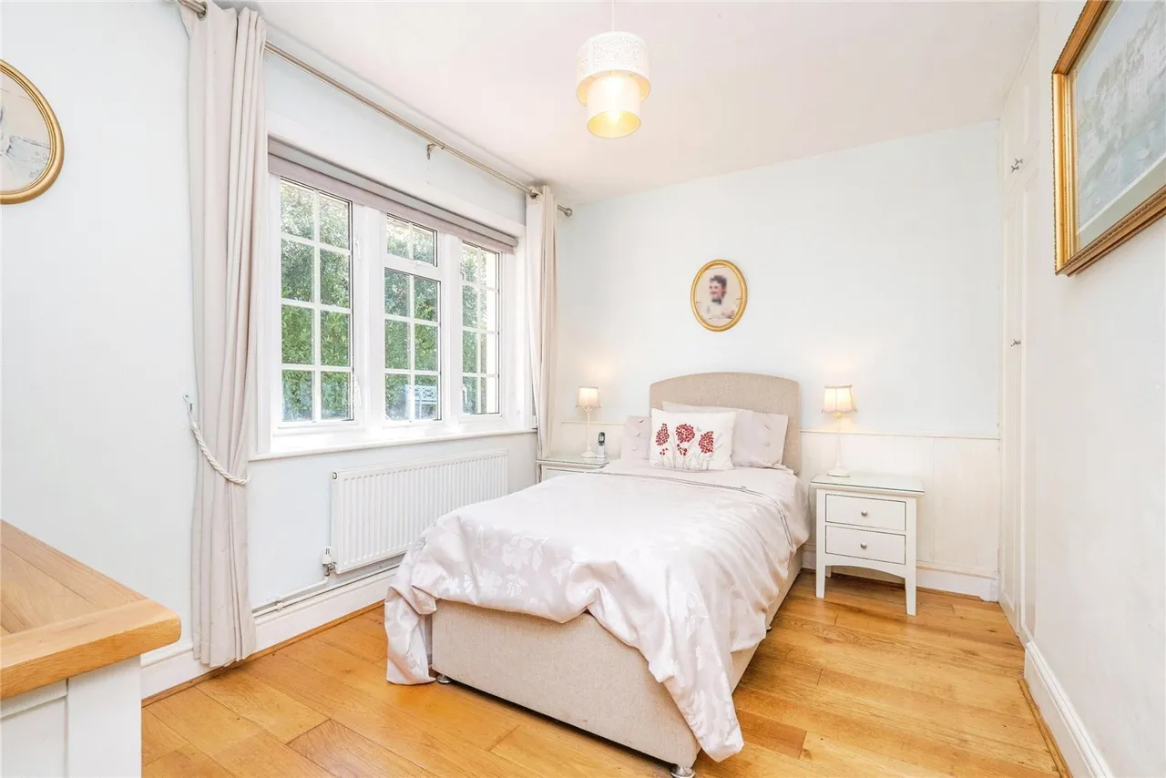 Hampers Lane, Storrington, RH20, photo 14