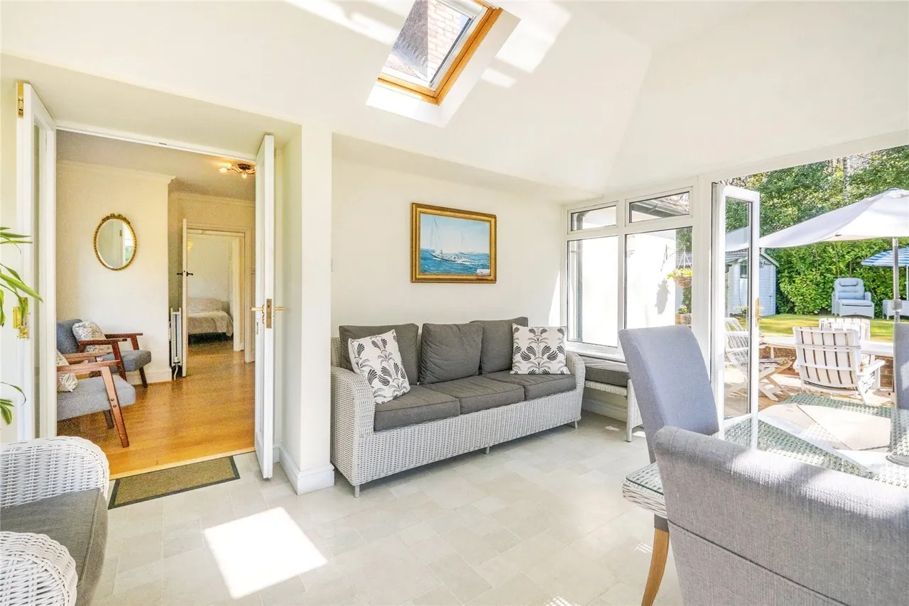 Hampers Lane, Storrington, RH20, photo 10