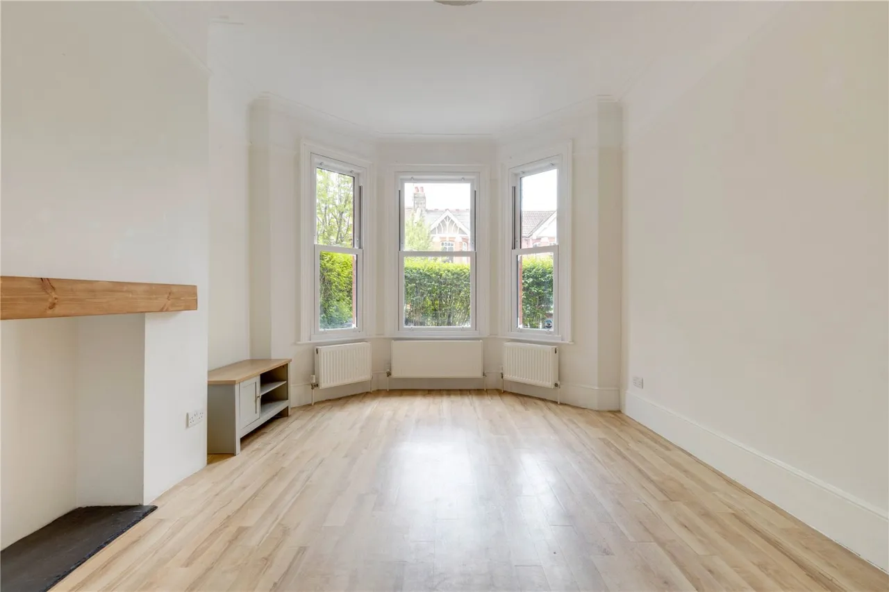 Revelstoke Road, London, photo 10