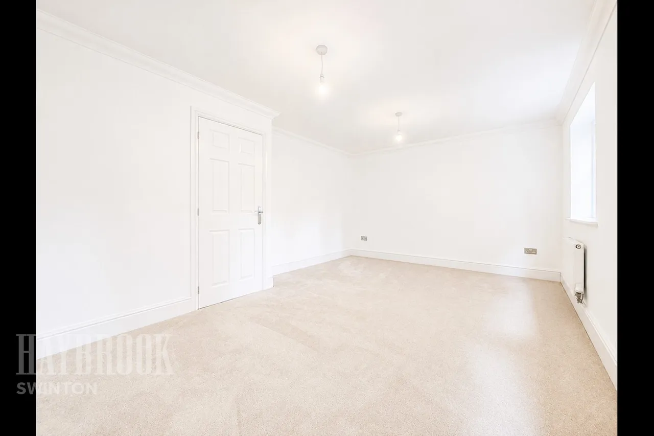 Rockingham Gardens, Moorgate, photo 16