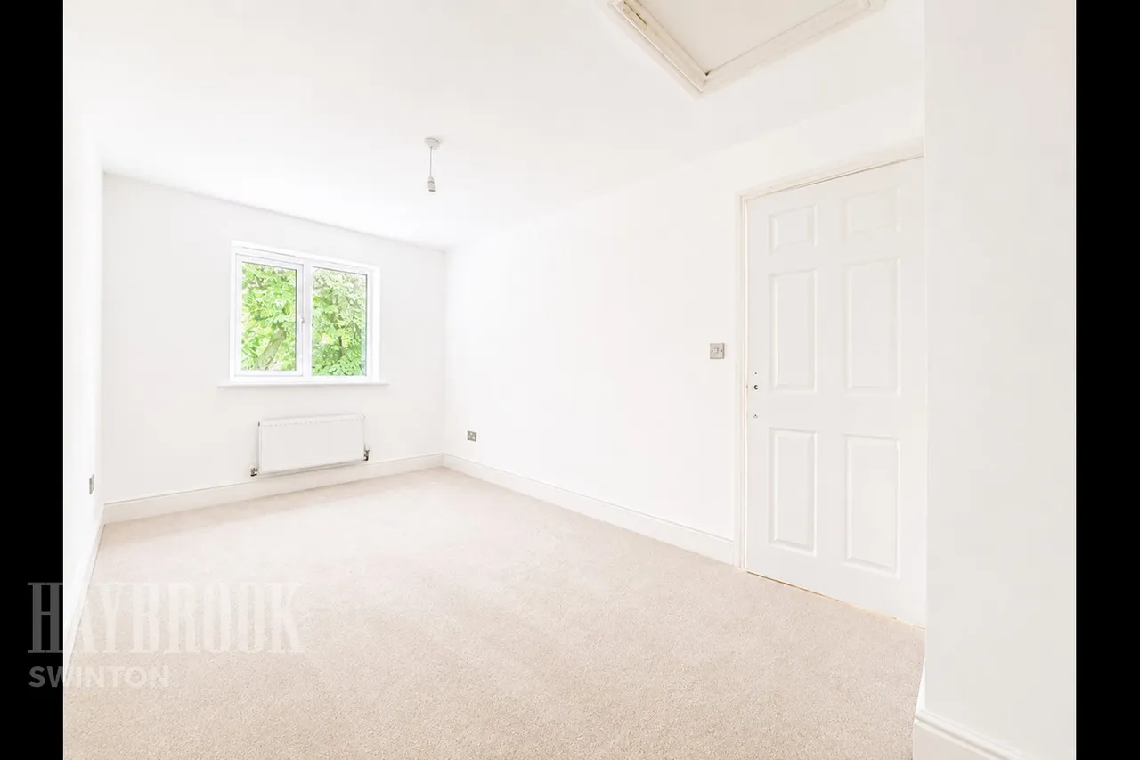 Rockingham Gardens, Moorgate, photo 21