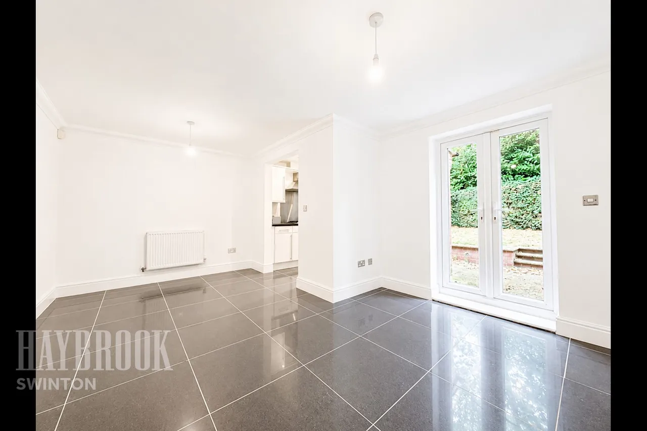 Rockingham Gardens, Moorgate, photo 5