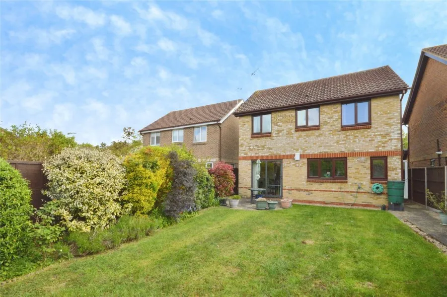 with 4 bedrooms in Bishop's Stortford, CM23, photo 11