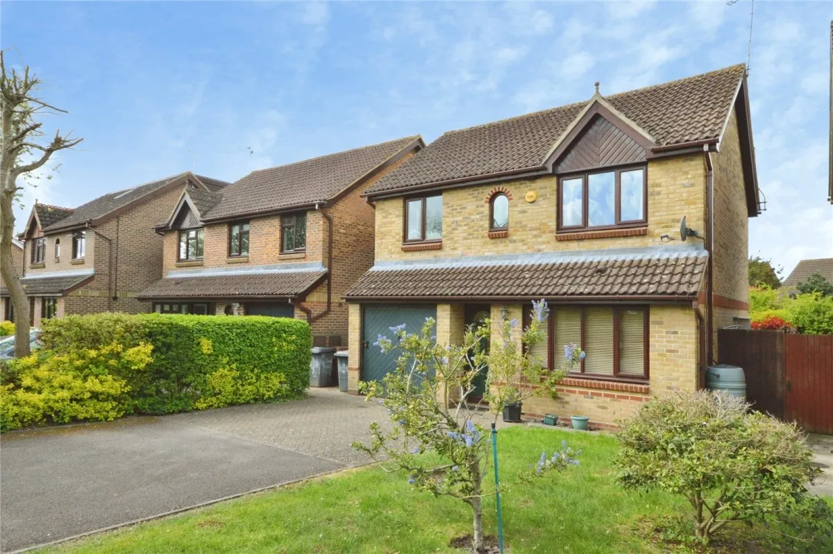 4 bed house for sale, with 4 bedrooms in Bishop's Stortford, CM23