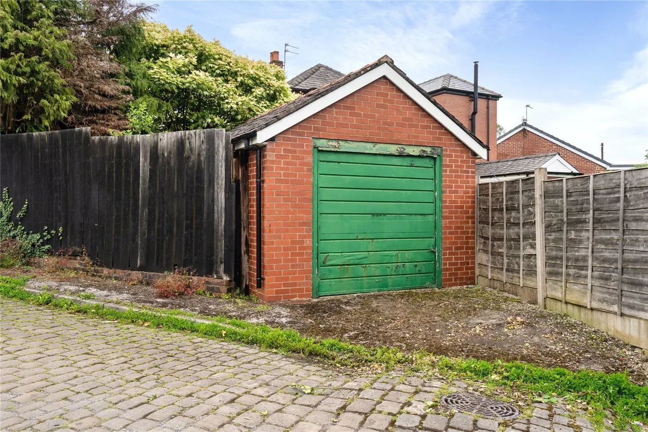 Norfolk Drive, Farnworth, BL4, photo 28