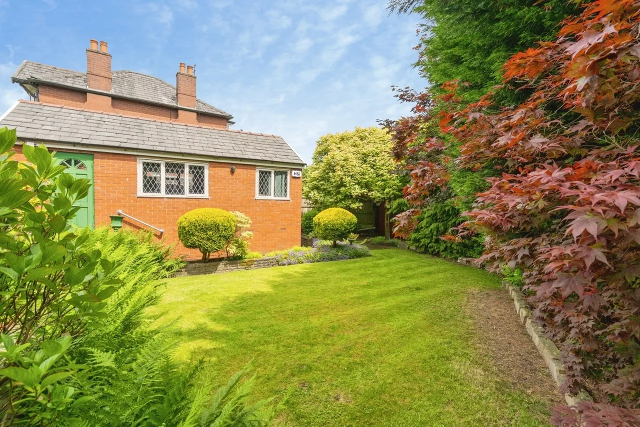 Norfolk Drive, Farnworth, BL4, photo 13