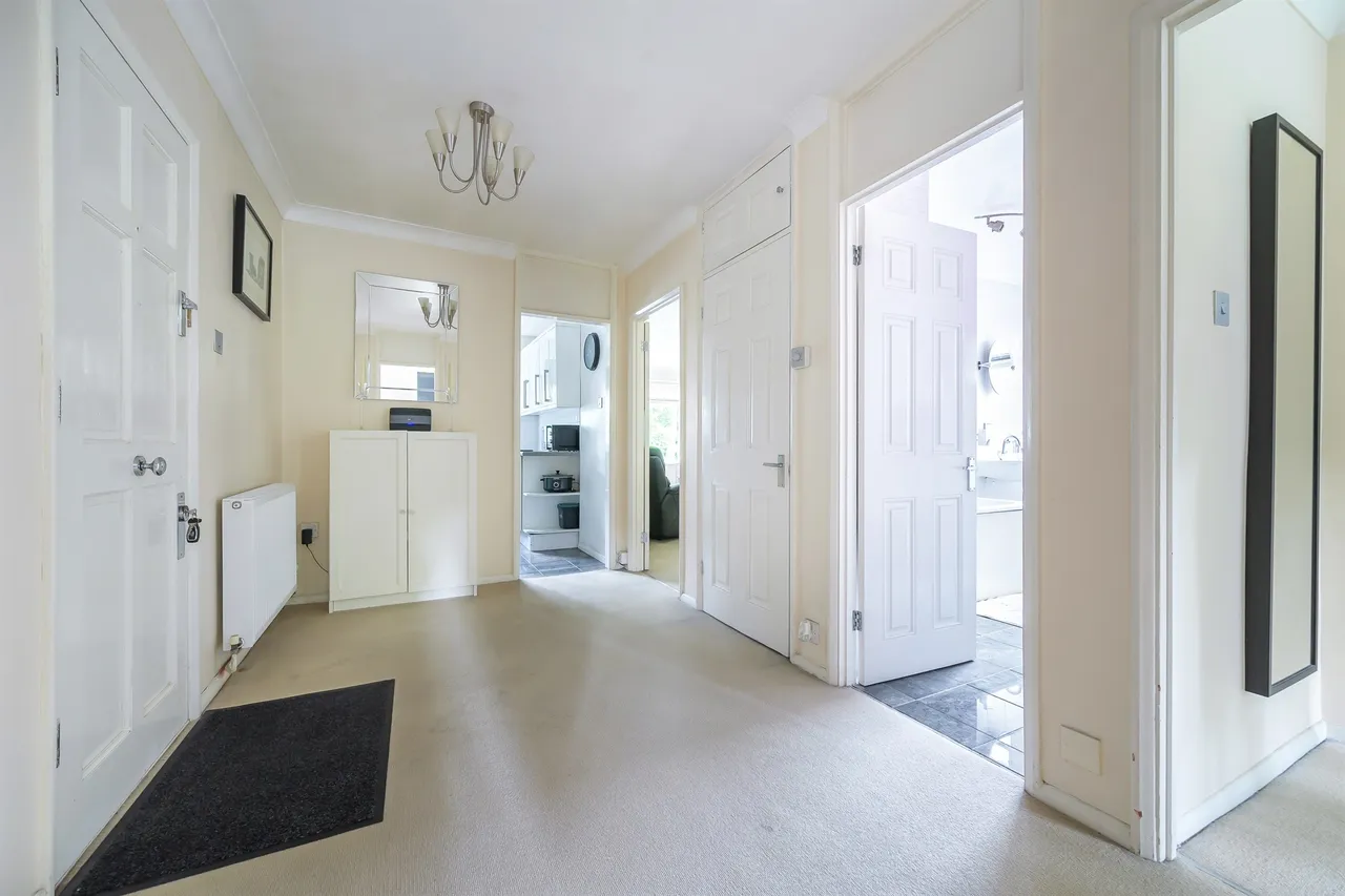 Wellington Road, Enfield, photo 9