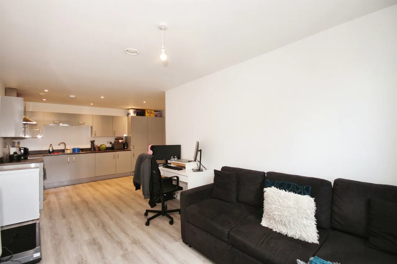 Foleshill Road, Coventry, CV6, photo 3
