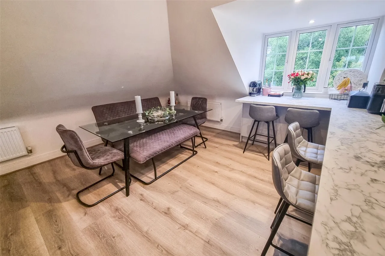 Bartrams Close, Ash, Guildford, Surrey, GU12 6FX, photo 12