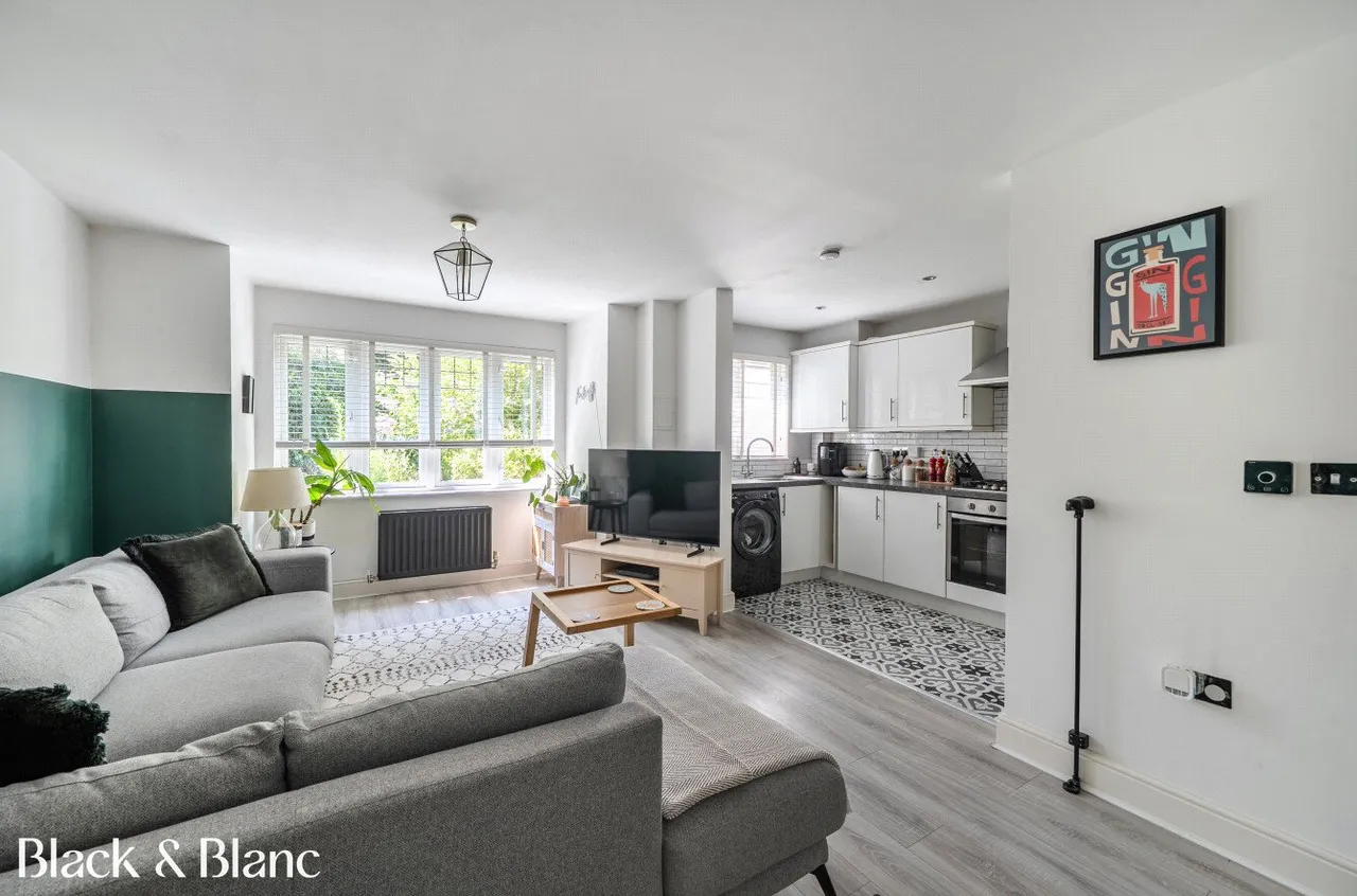 Seddings Court, 11 Springfield Gardens, West Wickham, BR4, photo 4